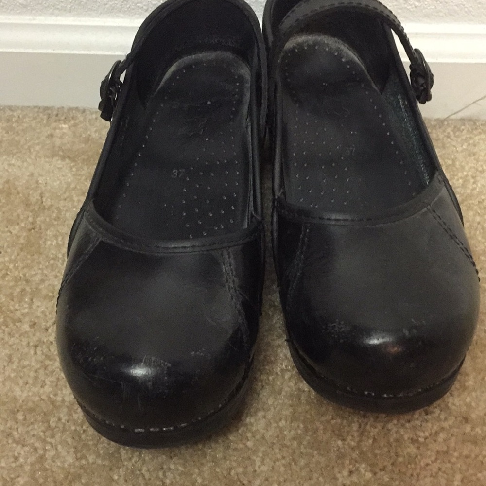 Black Dansko size 37